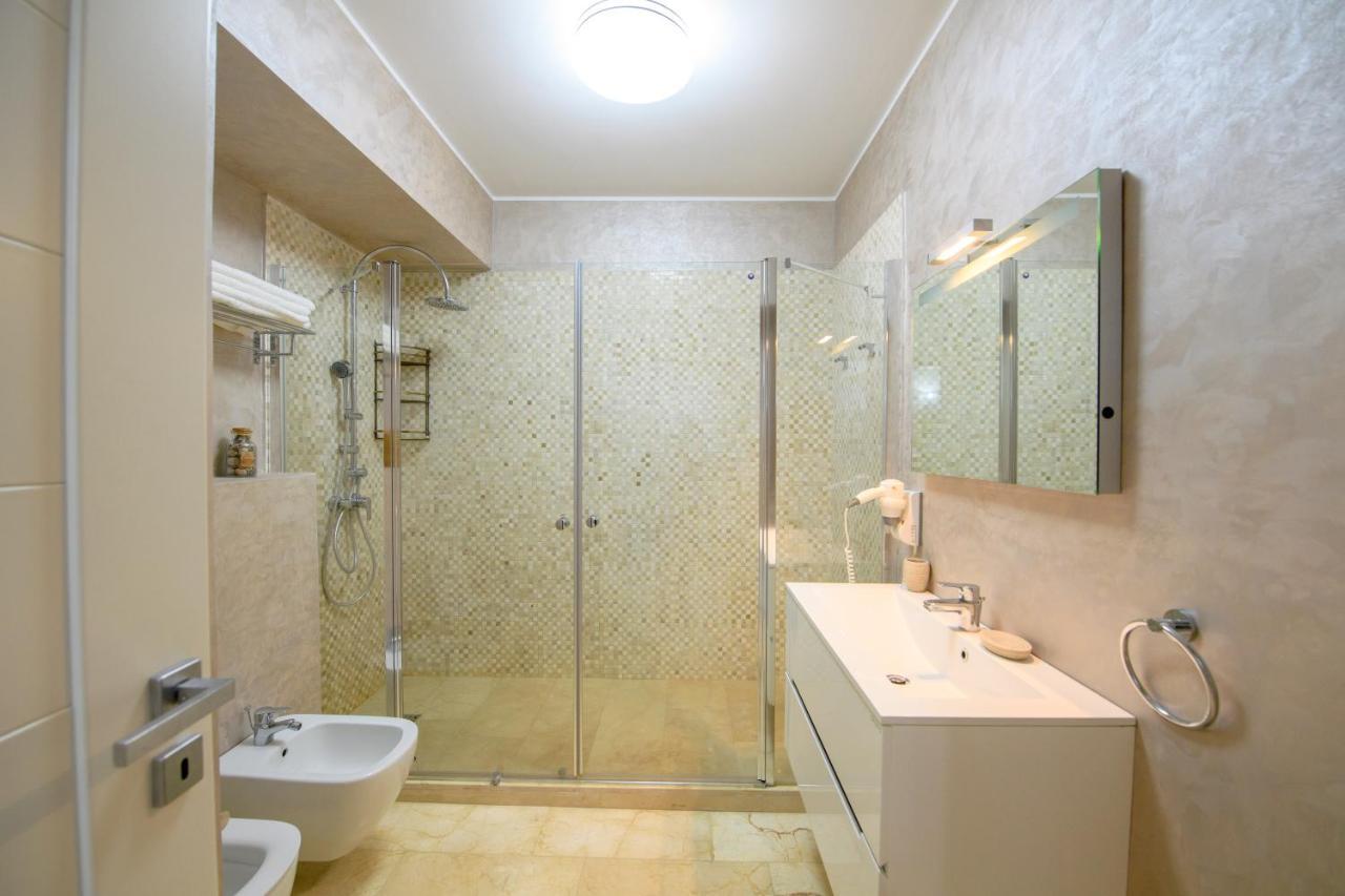 Marble Luxury Apartments Mamaia Buitenkant foto