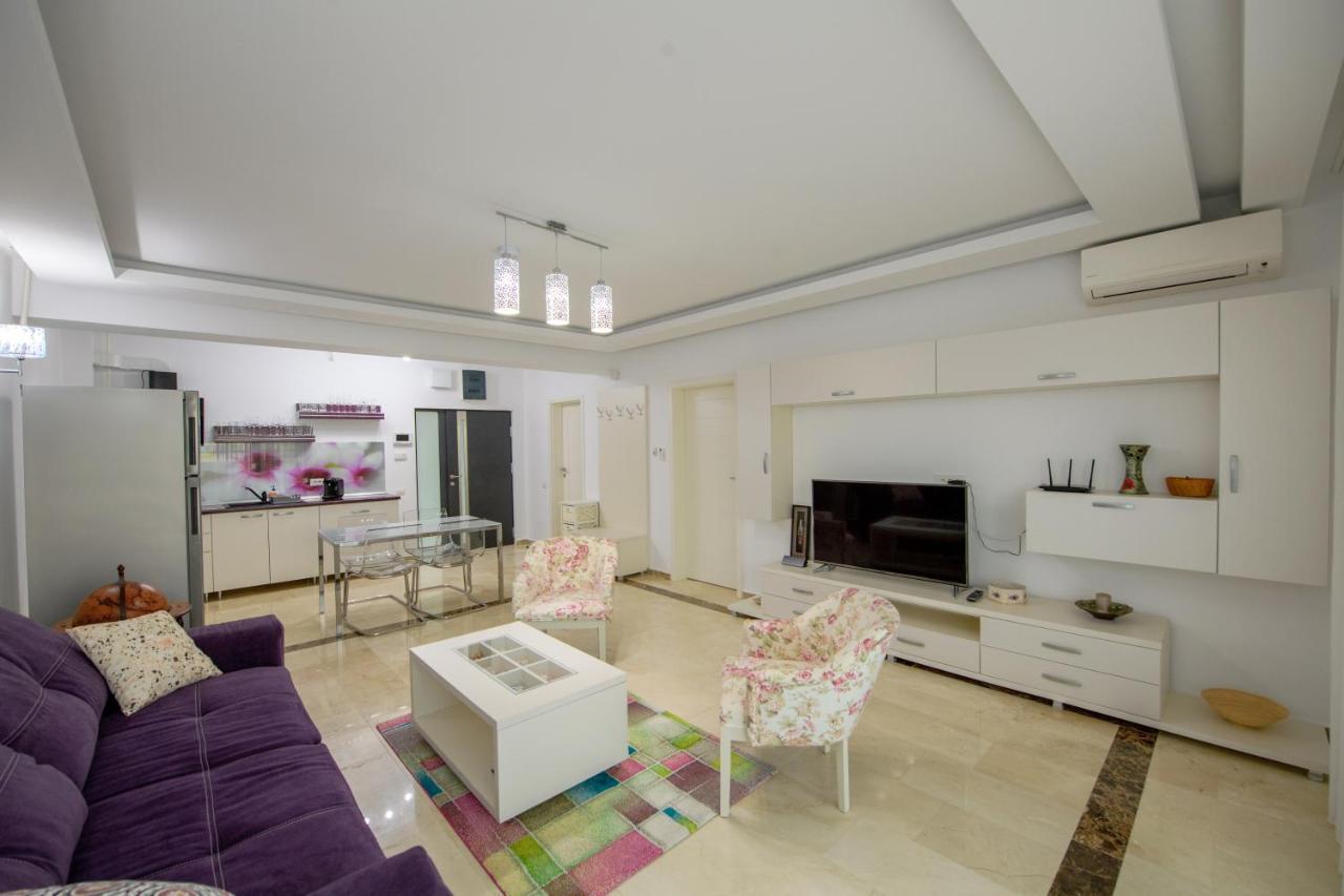 Marble Luxury Apartments Mamaia Buitenkant foto